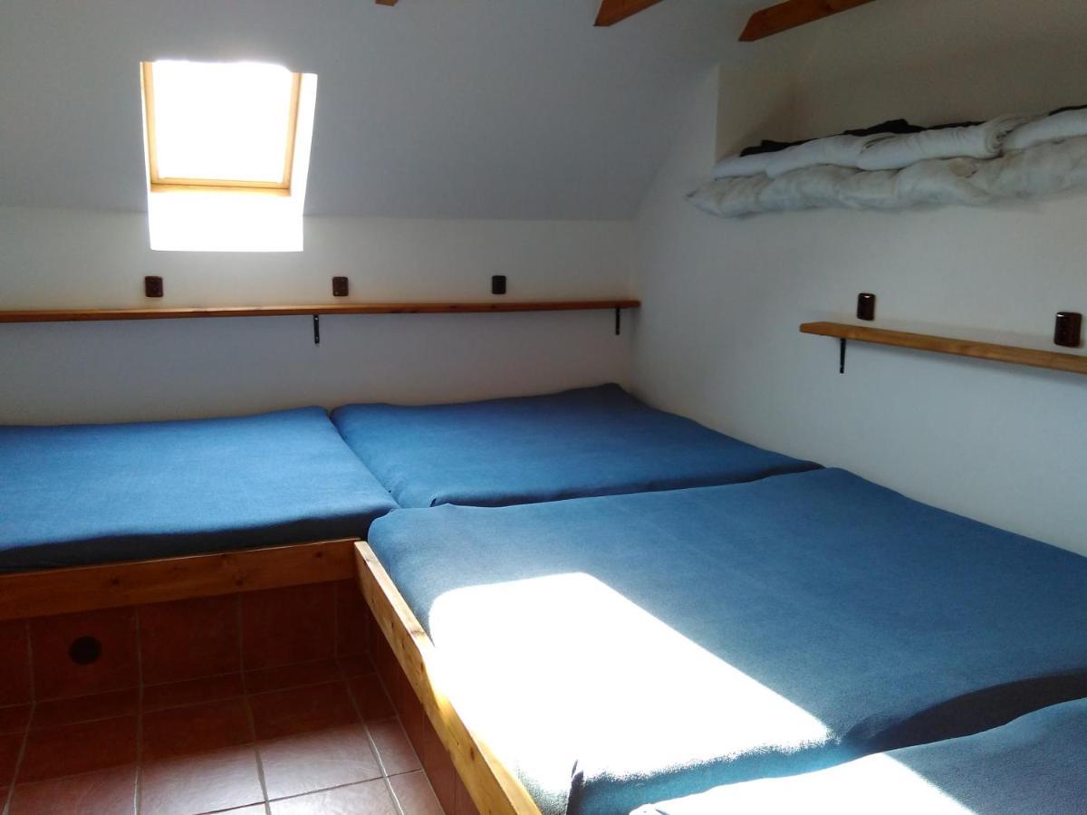 Apartmán na farmě u koní Milesov Exterior foto
